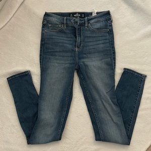 Hollister High-Rise Super Skinny Jeans